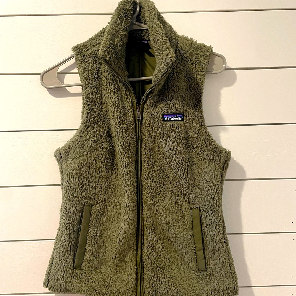 Patagonia women’s vest. Sage green. XS